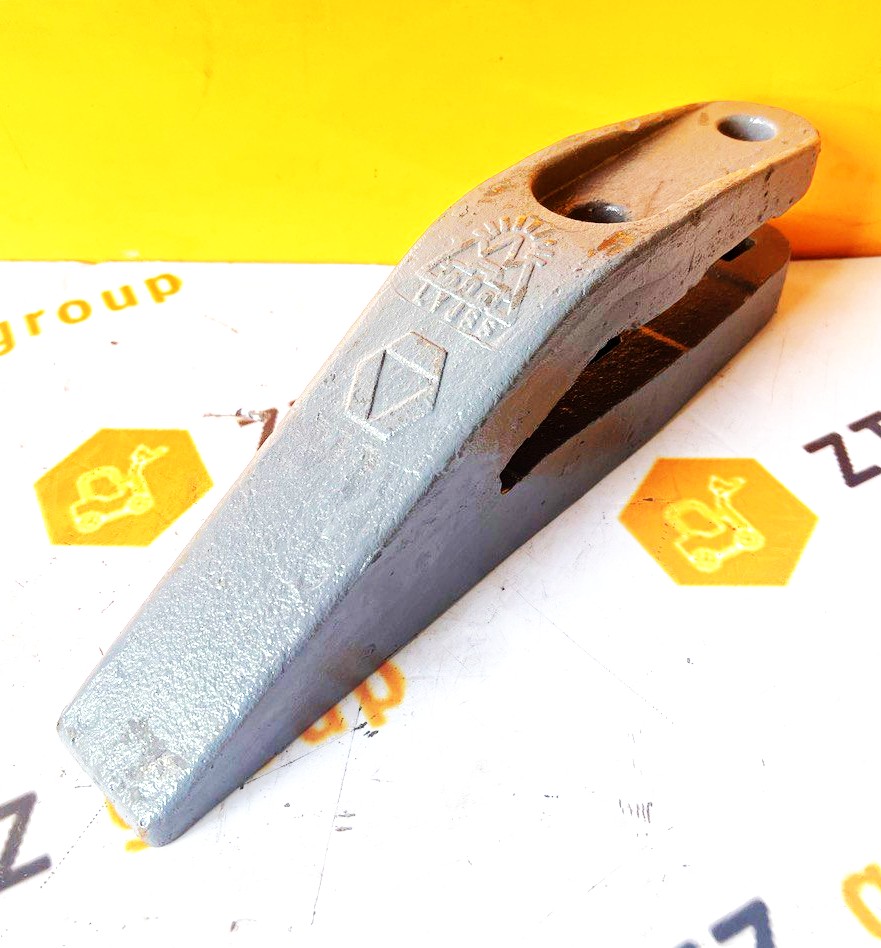 Зуб ковша центральный XCMG LW300F оригинал