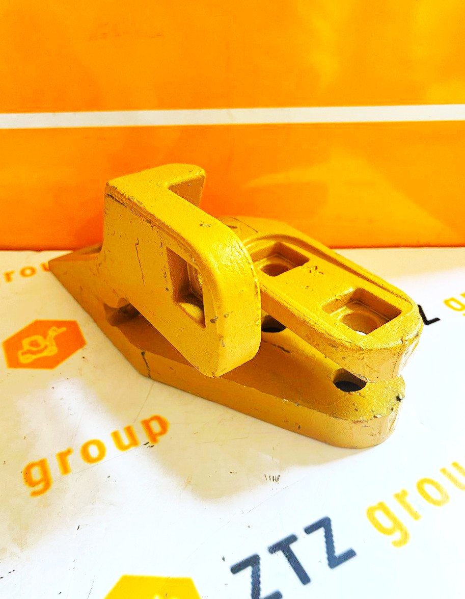 Зуб правый 2