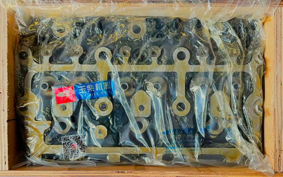 Головка блока цилиндров задняя YC6108 190с