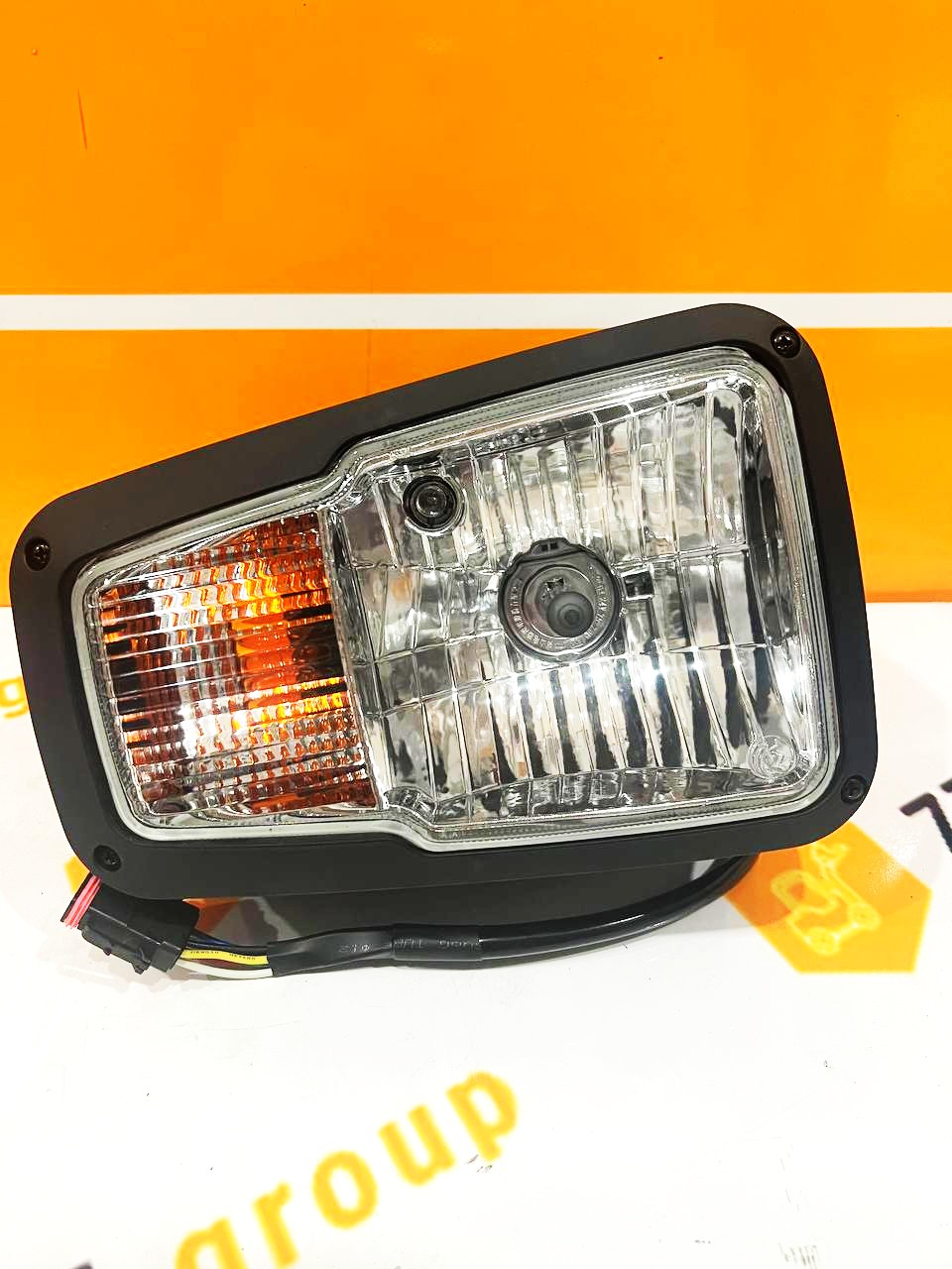 Фара передний HR-A-045 . левый