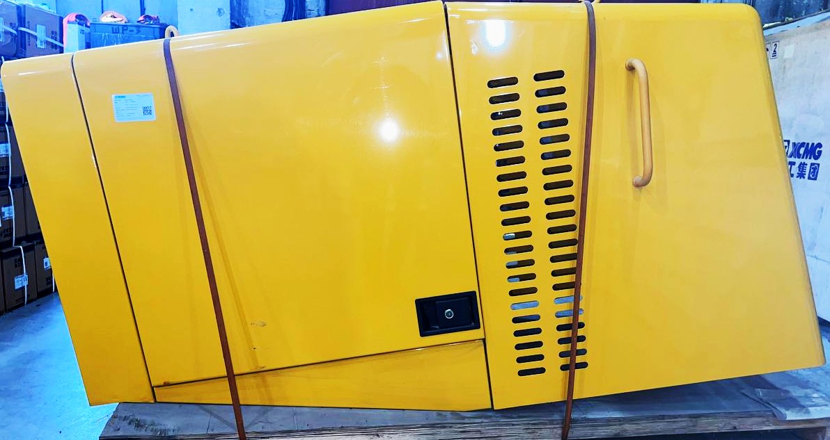 Капот LW330FN 3