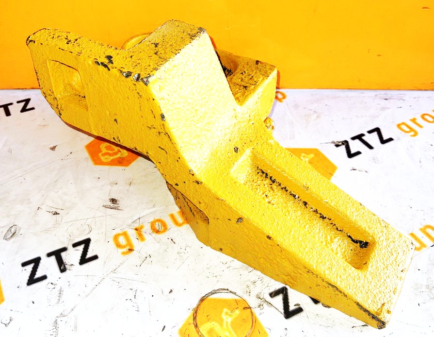 ЗУБ КОВША ЛЕВЫЙ SD300N 2