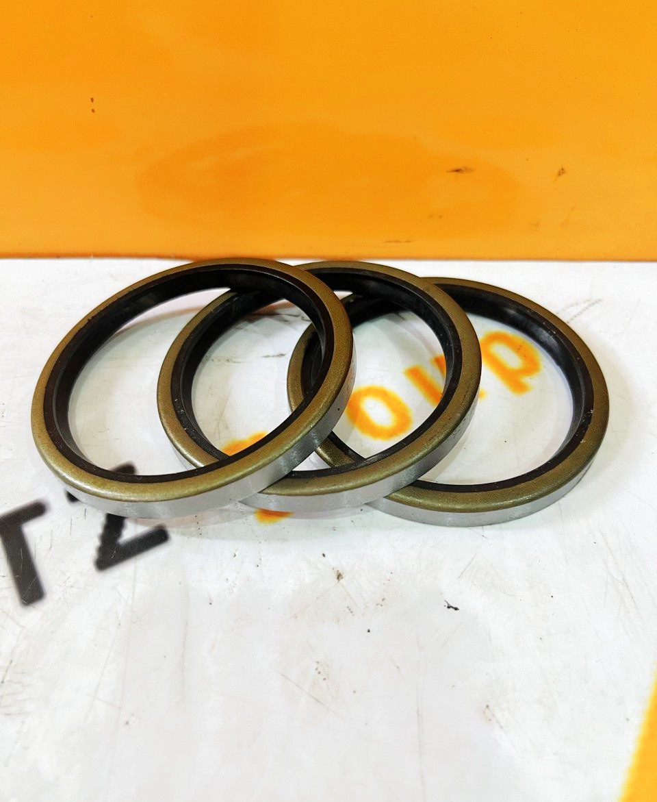 Пыльник втулки 70-85-8