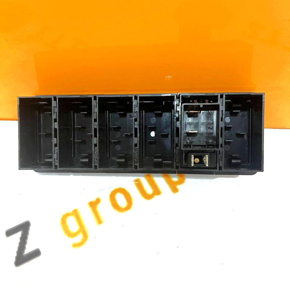 Блок клавишных переключателей JK939-Z5GNV LW550 2