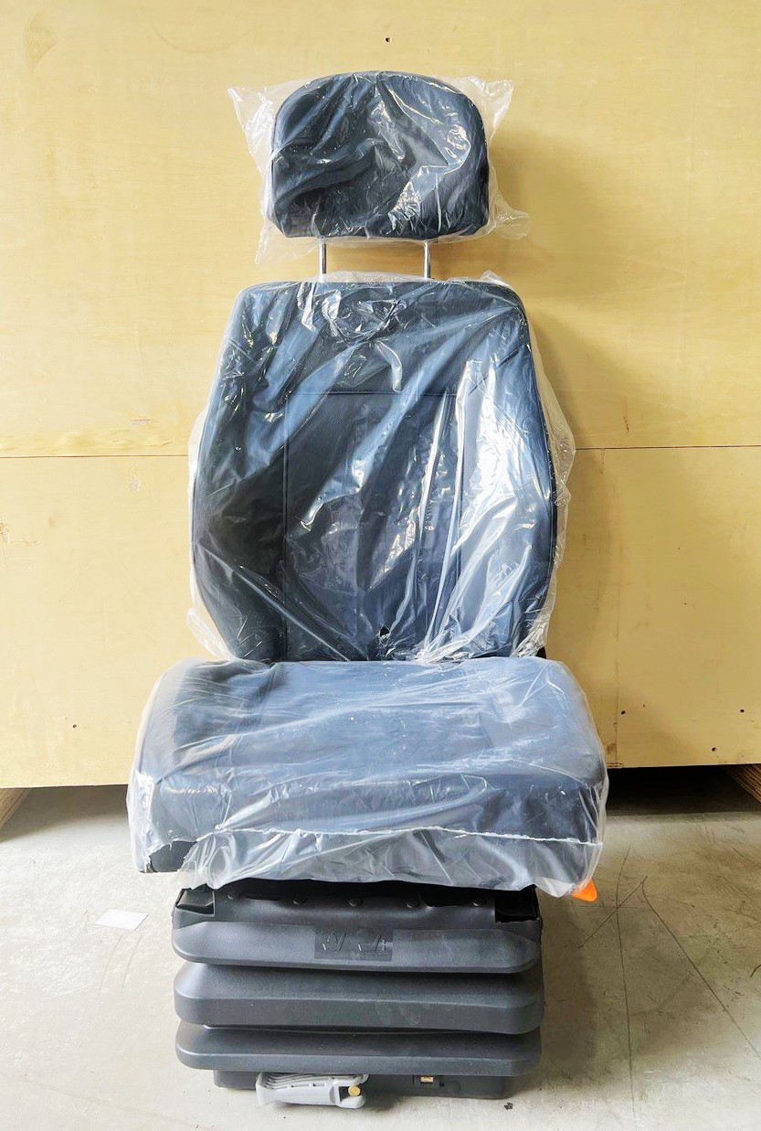 Сиденье оператора(кожа) без подлокотника