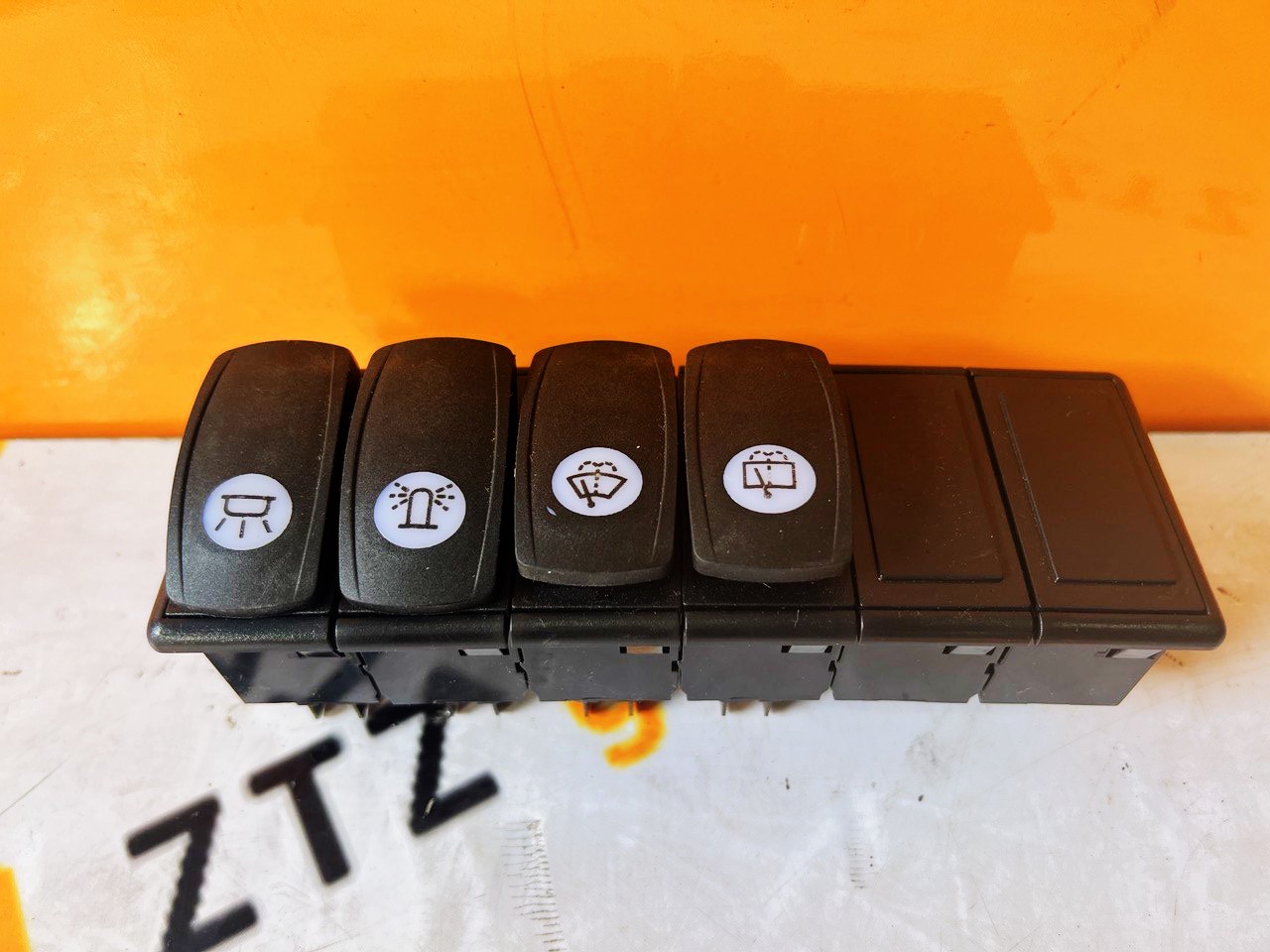 Переключатель подрулевой 4 штыкер XC