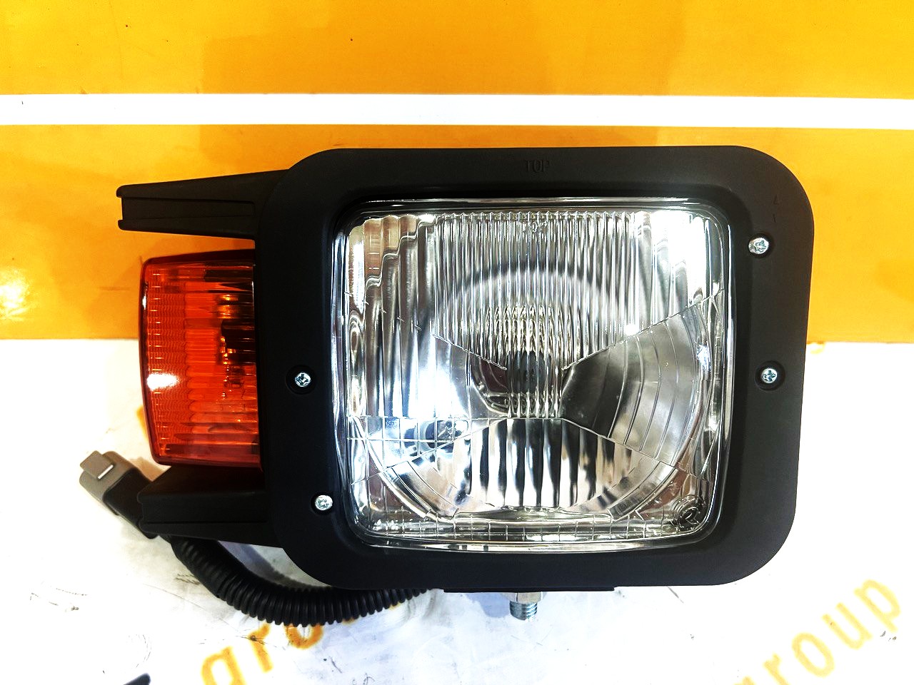 ФАРА A-040R ПРАВАЯ 956FH