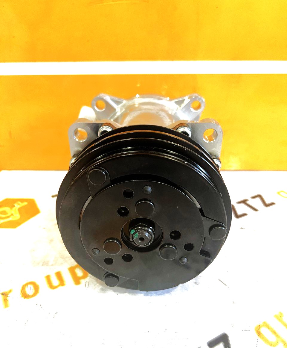Компрессор кондиционера XCMG ZL30GV 4