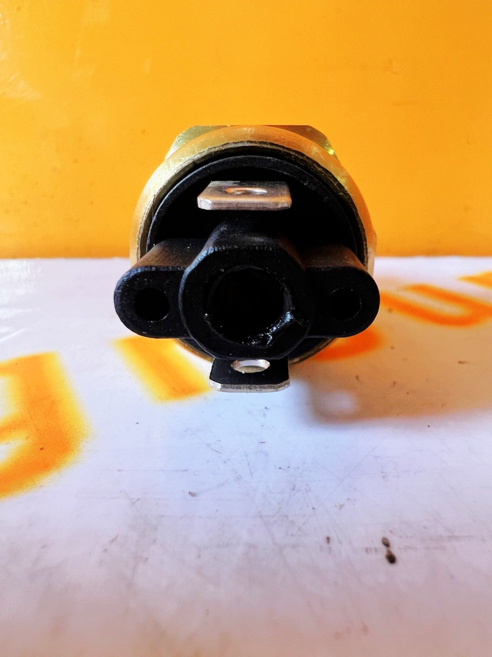 Датчик давления  0.8BAR09812 3