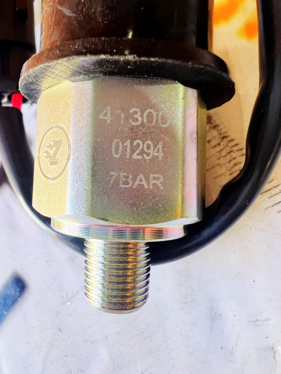 Датчик заднего хода 4130001294 2