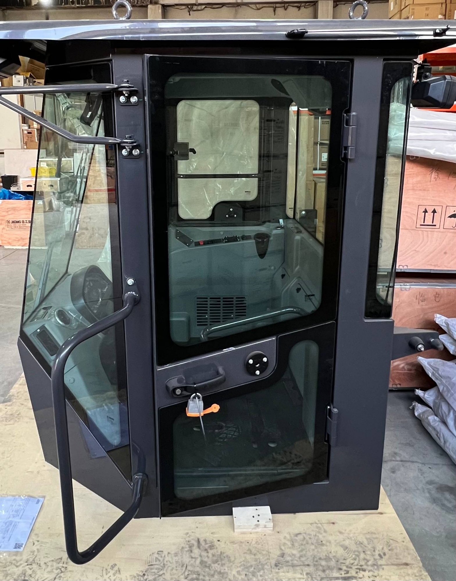 КАБИНА В СБОРЕ (КОНДИЦИОНЕР) 300FNV.10I.1A 3